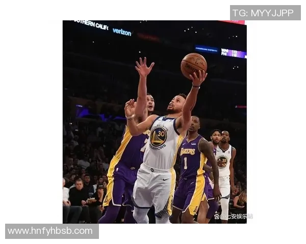 2009年湖人队与勇士队激战回顾:经典对决中的精彩瞬间与球星表现分析 2009年湖人队与勇士队激战回顾:经典对决中的精彩瞬间与球星表现分析